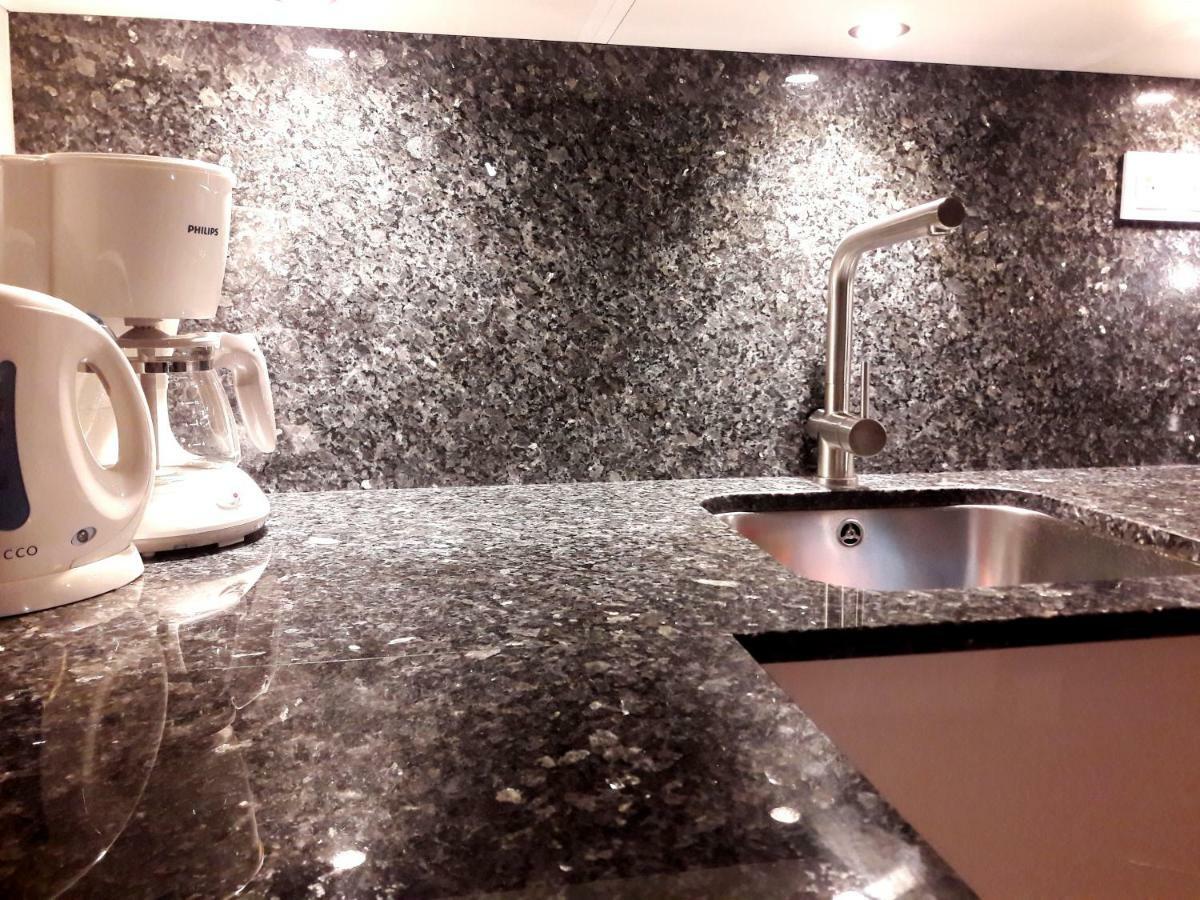 Modern & Quiet In Royal Wilanow With Netflix Apartment Warsaw Luaran gambar